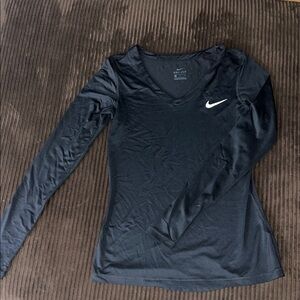Nike Women's Black Long Sleeve Top Size M